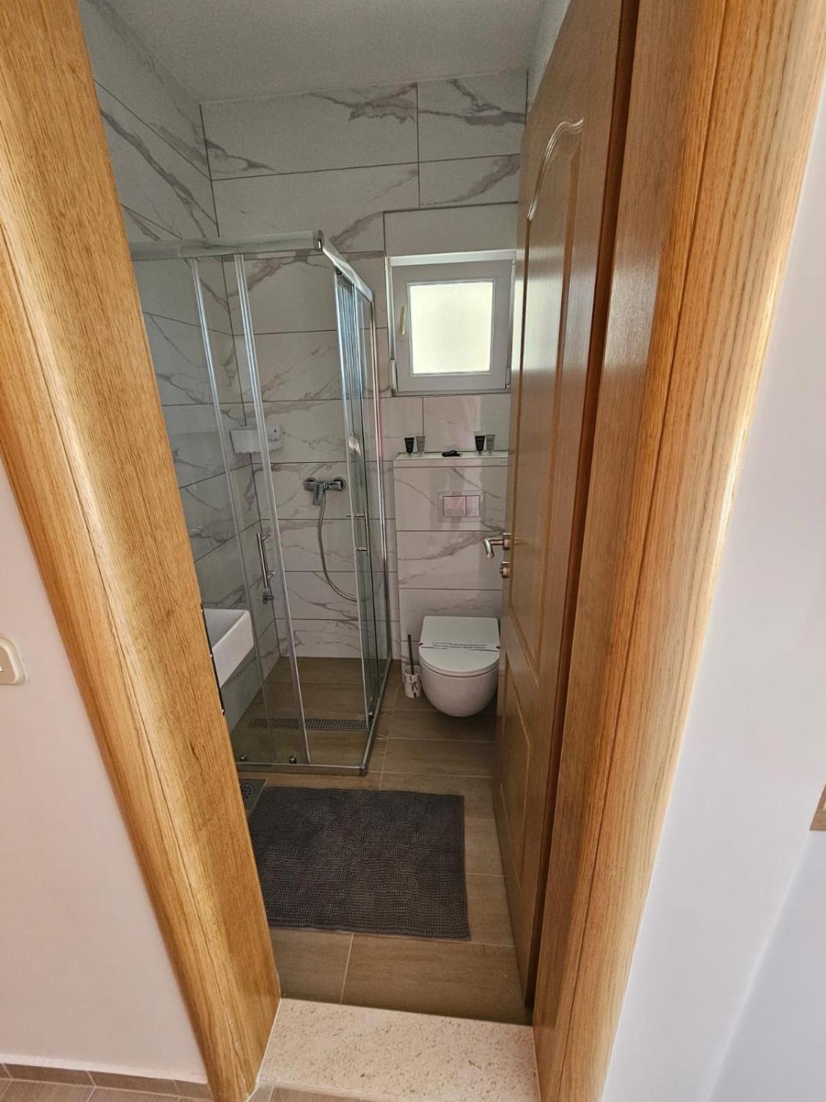 Apartmani Butigan-Tiha Luka Неум Екстер'єр фото