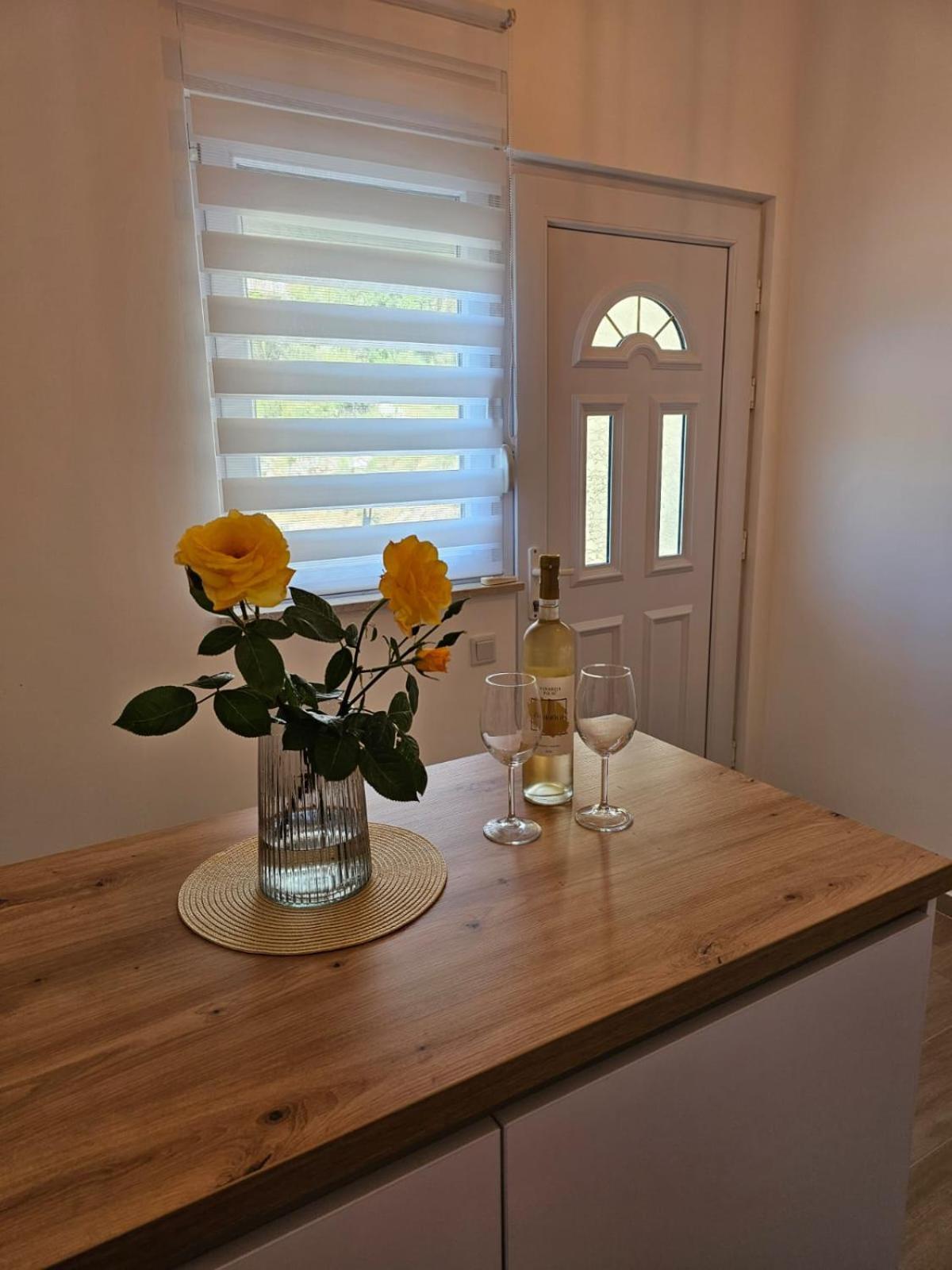 Apartmani Butigan-Tiha Luka Неум Екстер'єр фото